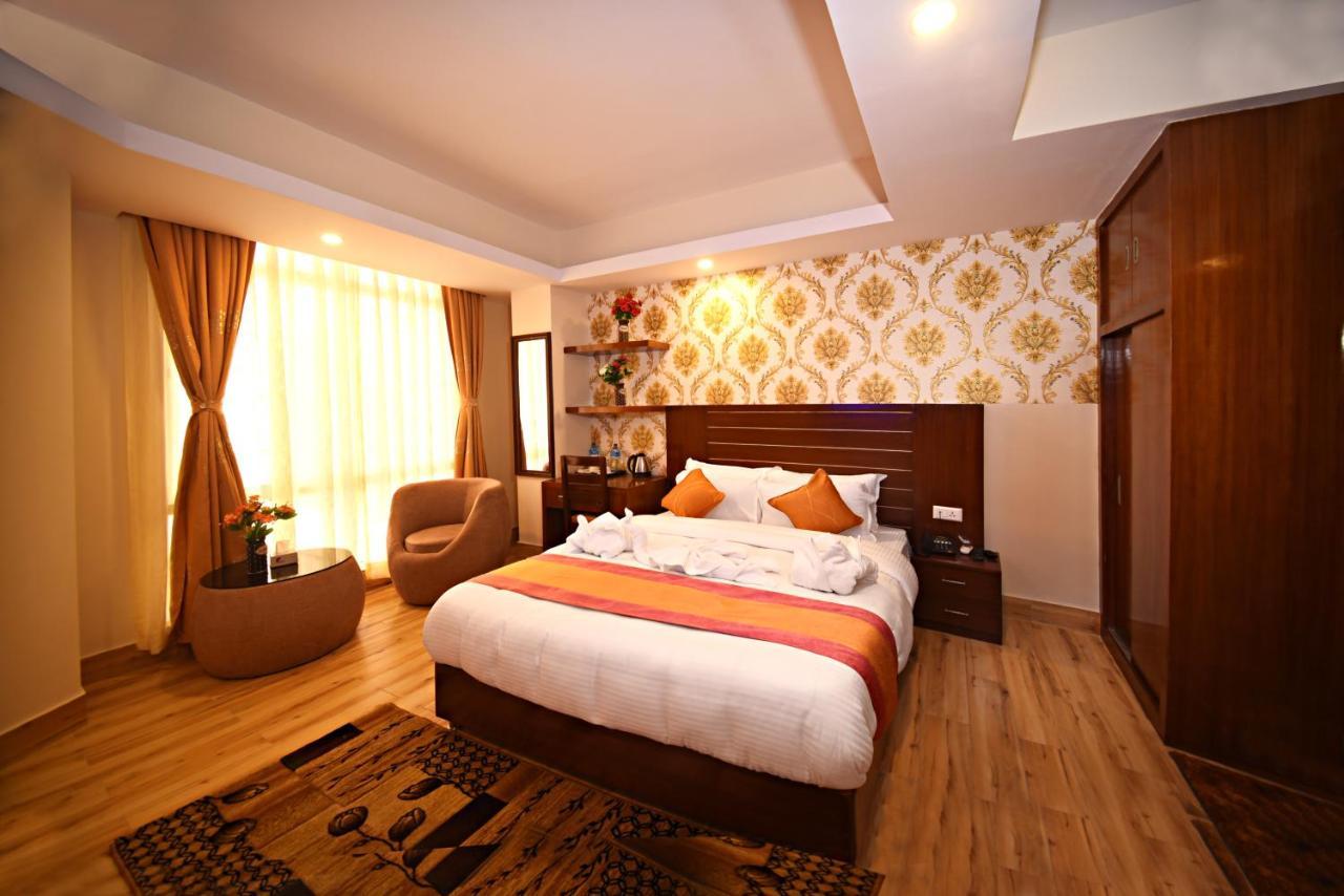 Hotel Simal Kathmandu Exterior photo